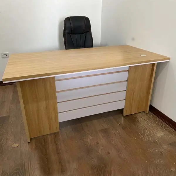 Bàn Giám Đốc Gỗ 5 Sọc Ngang 1m6 – BGDVP56