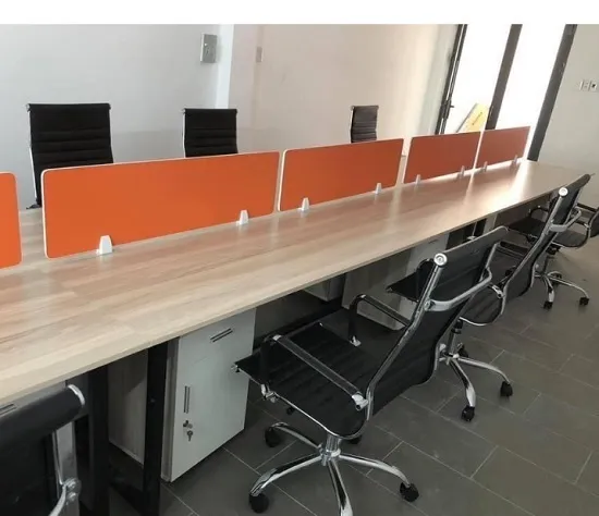 Cụm Bàn Làm Việc 10 Người 6m Vách Ngăn Nhựa – CBLVVP07