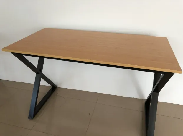 Bàn Làm Việc Chân Sắt Chữ X 1m2 Gỗ Công Nghiệp - BLVVP67