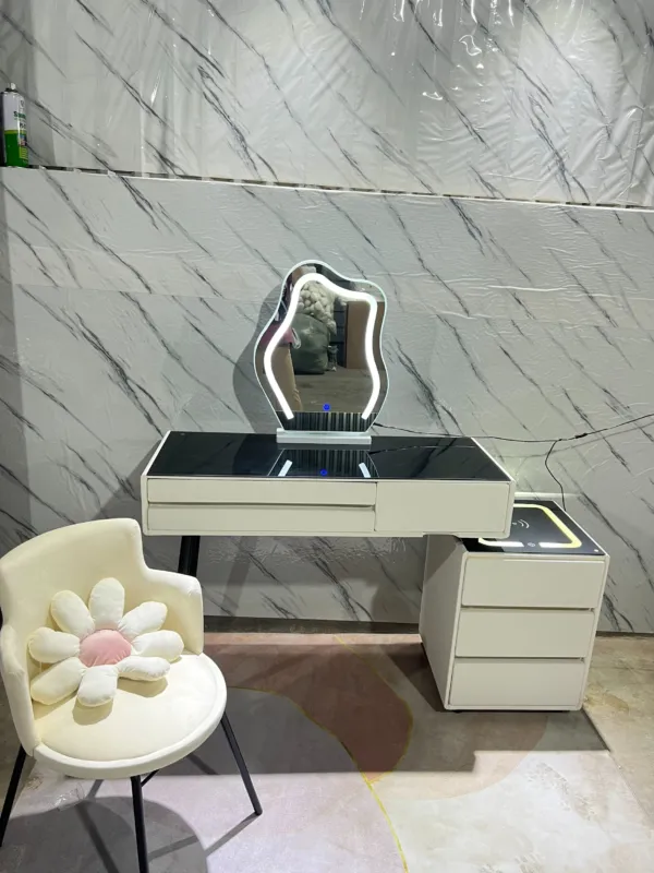 Bàn trang điểm loa sạc - TDLSVP22
