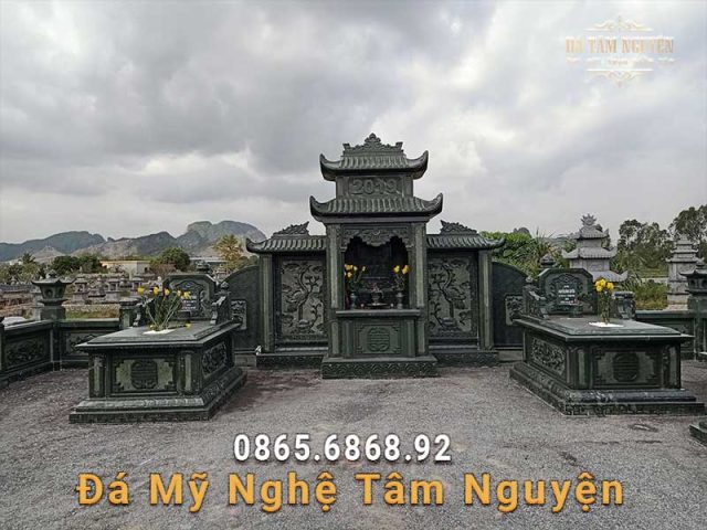 Lăng mộ đá xanh rêu tuyệt đẹp