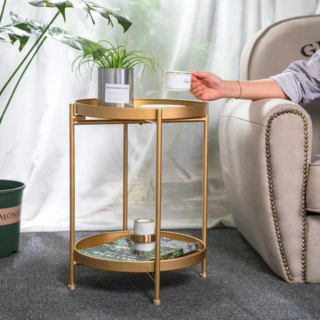 Ảnh 4: Bàn trà kê trong phòng khách nhỏ