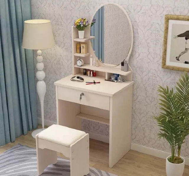 Bàn phấn trang điểm chế tác từ chất liệu nhựa
