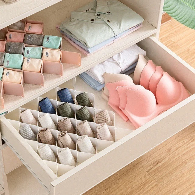 Đồ lót nên được sắp xếp vào các ngăn kéo riêng để không bị mất dáng