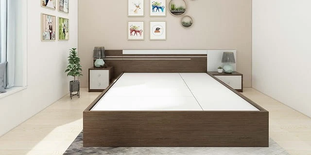 Giường ngủ làm bằng nhựa